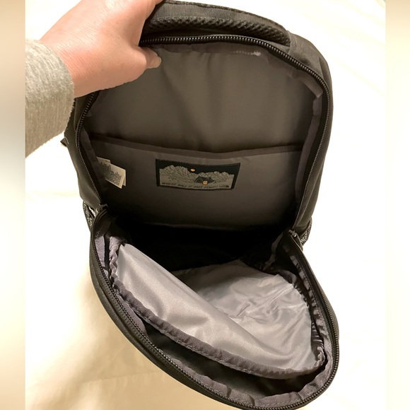 The North Face black laptop backpack, cast & crew gift from “Pose” Season 3 -NWT - Picture 5 of 11